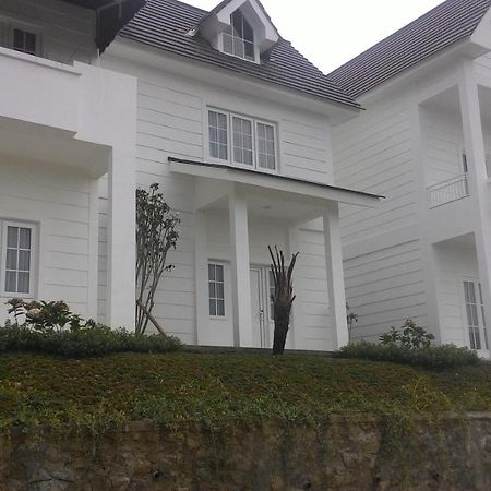 Amaranta Guest House Batu  Exterior foto